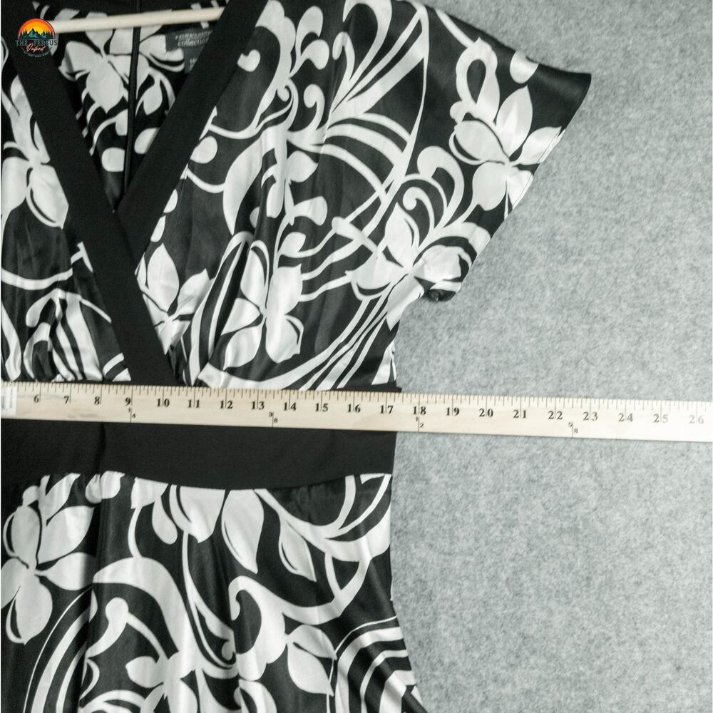 Dressbarn Collection A-Line Dress Black White Print Surplice Neck Women's 14W - Picture 6 of 10